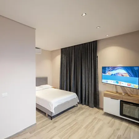 Alnes Appartamento Sarandë